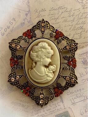Beautiful Cameo Brooch with Ornate Rhinestones